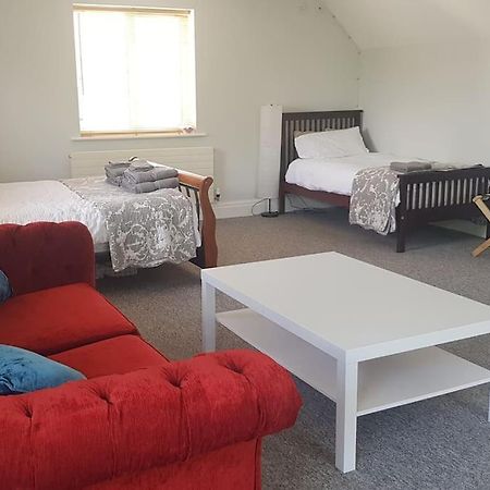 Peaceful Self Contained Studio In Lovely Garden. Hinckley Exterior foto